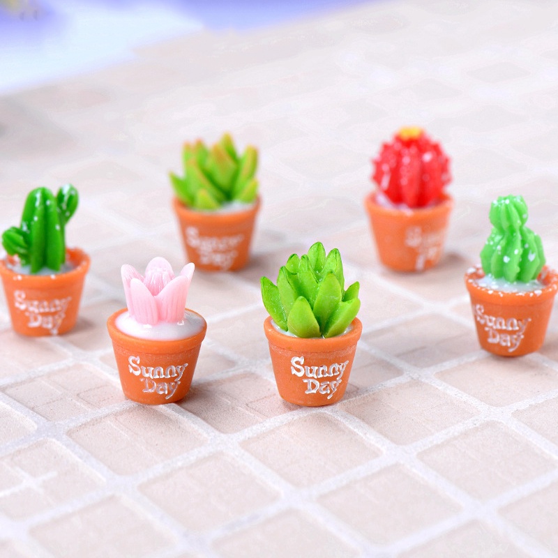 Mô hình cây xương rồng mini bằng nhựa resin dùng trang trí tiểu cảnh