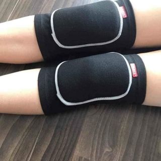 Đai bảo vệ đầu gối Aolikes màu đen