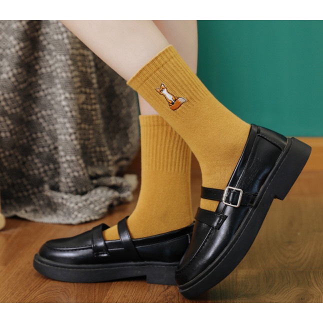 Vớ hình Mèo cao cổ Nam Nữ phong cách thể thao, trẻ trung, năng động.