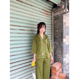 Đồ lam đi chùa mẫu lụa thêu sen