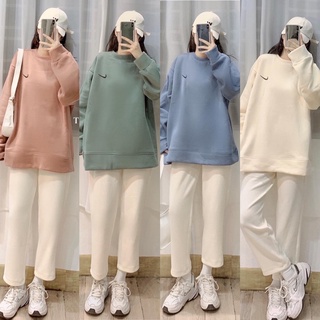 Sweater nỉ bông logo thêu dáng rộng