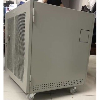 Tủ rack 10U có ổ cắm điện