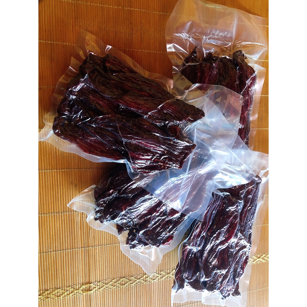 Thịt trâu sấy gác bếp sấy bằng củi nhãn ngon thơm gói 500g có chẳm chéo | BigBuy360 - bigbuy360.vn