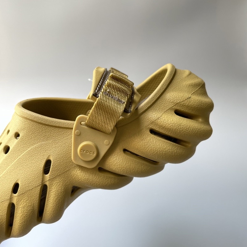 Dép crocs chính hãng