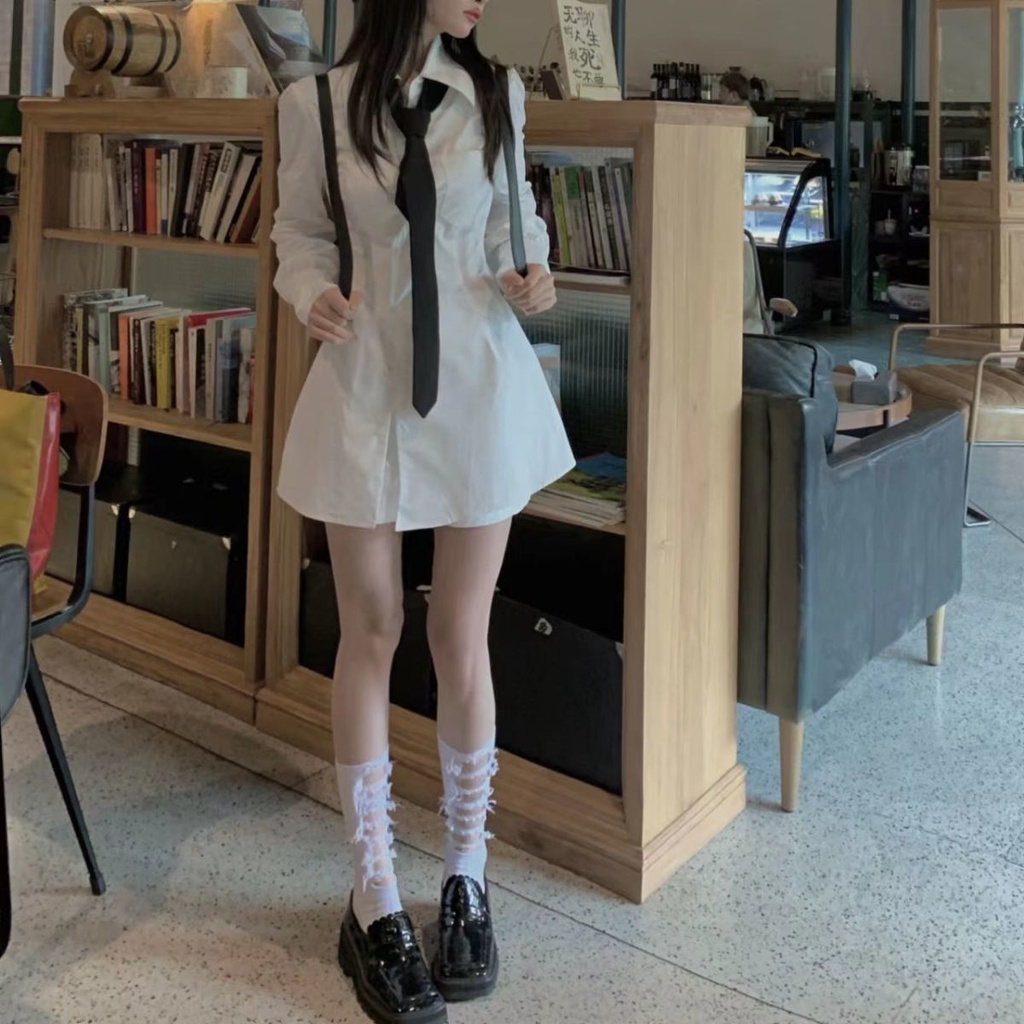 Bộ Áo Sơ Mi Dáng Ôm Phối Chân Váy Ngắn Lưng Cao Thời Trang Xuân Thu 2022 Cho Nữ