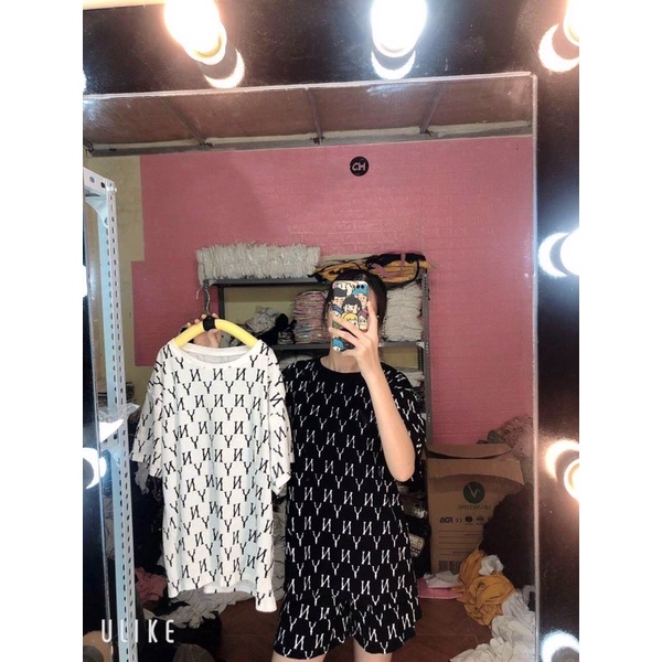 Sét bộ hoạ tiết chữ N và Y, form unisex, có 2 màu đen và trắng nha. Sét gồm cả áo thun và quần đùi nhé