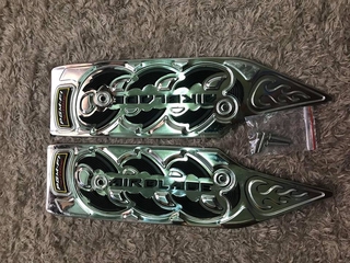 Lót dậm chân trước xe air blade 2011 2012 cặp gác chân trước inox xe air blade 2011 , 2012