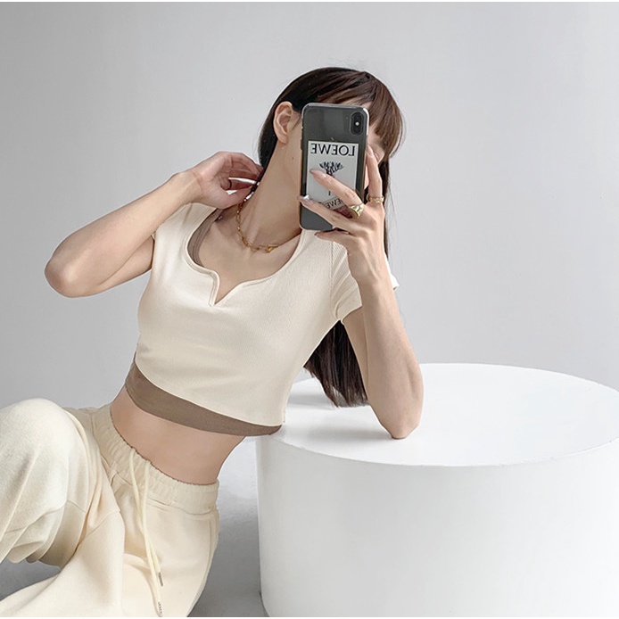 622152#Áo Thun Ngắn Tay Cổ Chữ V Giả Hai Lớp Màu Sắc Tương Phản Thời Trang Dành Cho Nữ