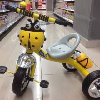 Xe đạp 3 bánh, có bình nước