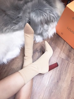 Bốt ôm chân cao cấp, cao 8 cm