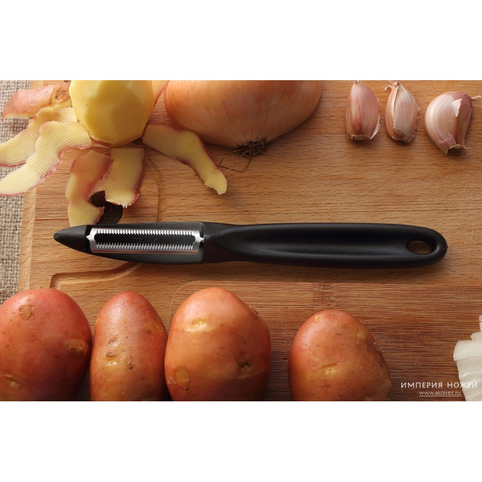 Dao bào cầm tay Victorinox Universal Peeler 7.6075 màu đen