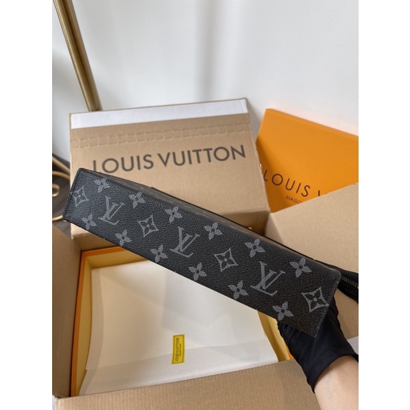 Túi Clutch cầm tay LV nam