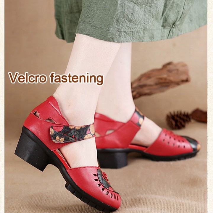 Giày Sandal Quai Họa Tiết Hoa Thời Trang Thanh Lịch Cho Nữ Trung Niên