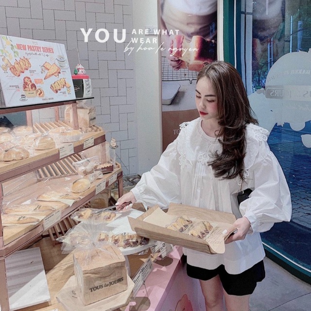 Áo sơ mi hot hit cổ ren