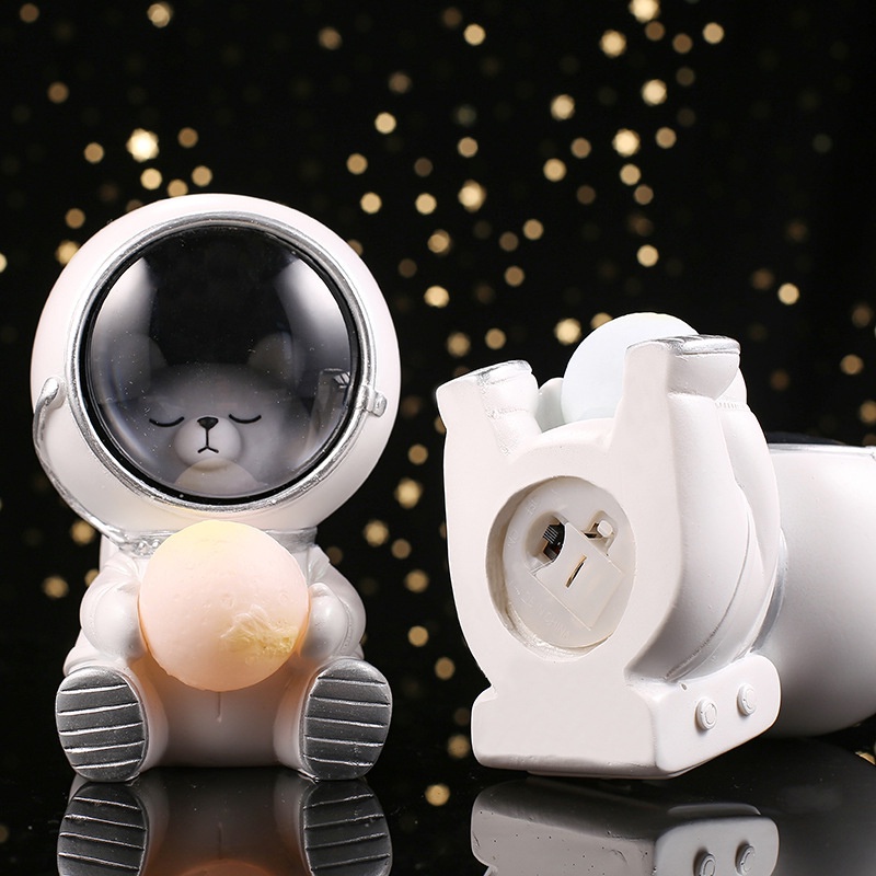 Đèn Ngủ Hình Phi Hành Gia Galaxy Dễ Thương Dùng Trang Trí Phòng Ngủ Cho Bé