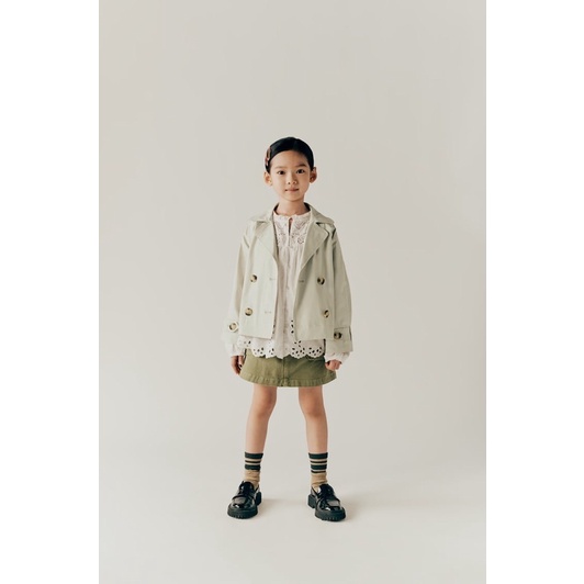 Áo TrenchCoat Bé Gái Dáng Ngắn Be Sữa ZR