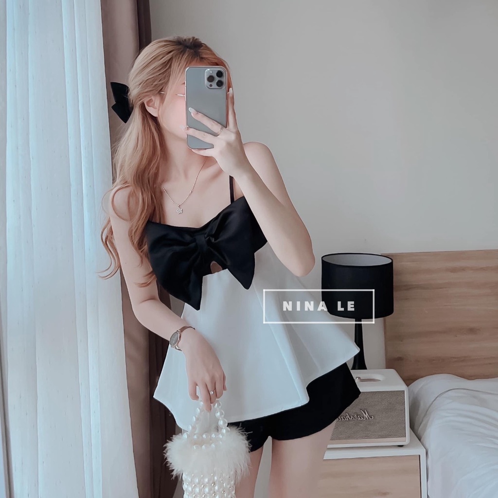 Sét bộ áo 2 dây họa tiết hình nơ đen trước ngực phối quần cộc rộng đen vải mát