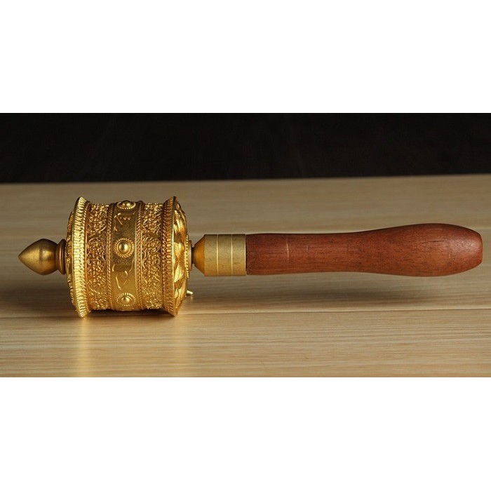 Kinh luân cầm tay thần chú Om Mani Padme Hum, bằng hợp kim đồng, tay nắm gỗ, chứa 30.000 biến chú VS1