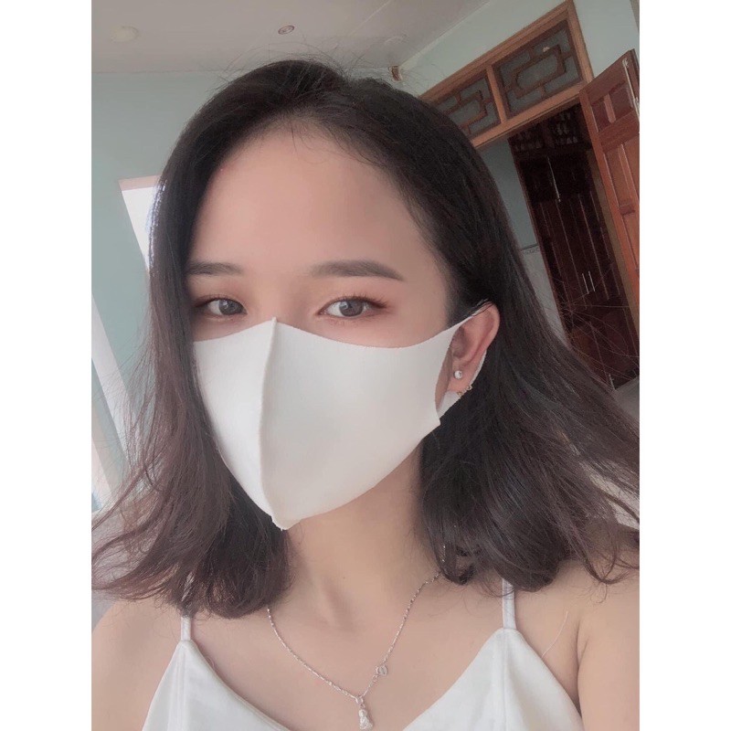 Khẩu trang vải Poly kháng nước 2 lớp