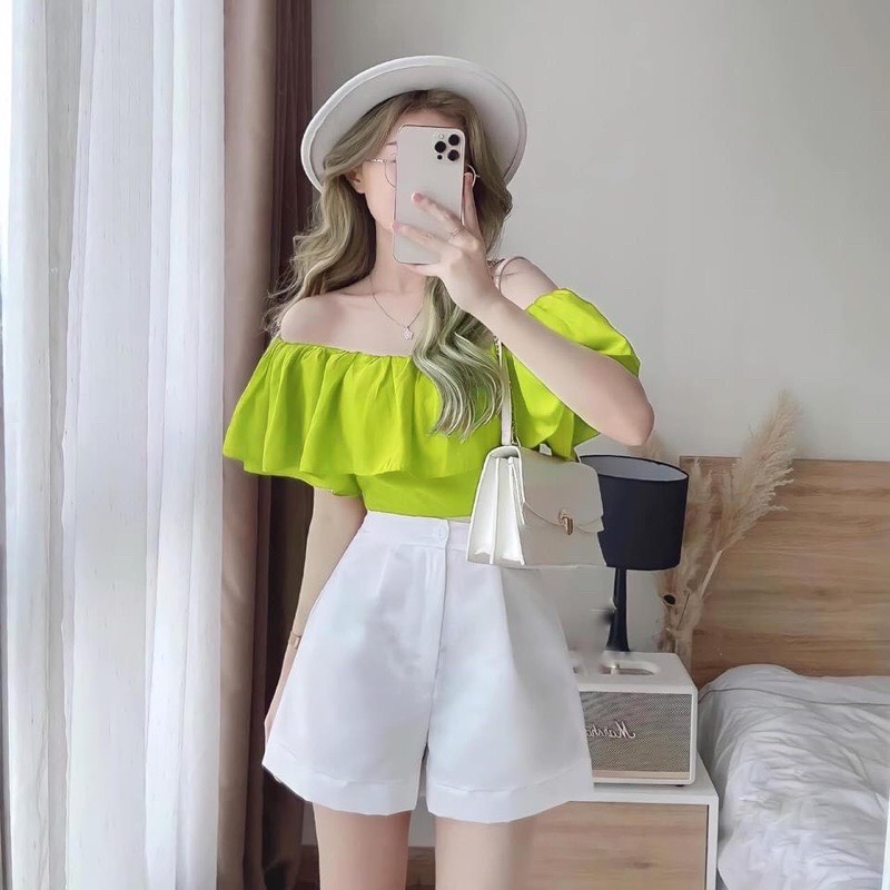 Set áo croptop trễ vai mix quần đùi