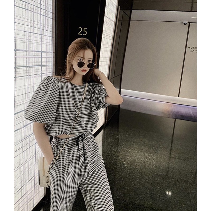 Set croptop tay bồng kèm quần suông ống bo caro