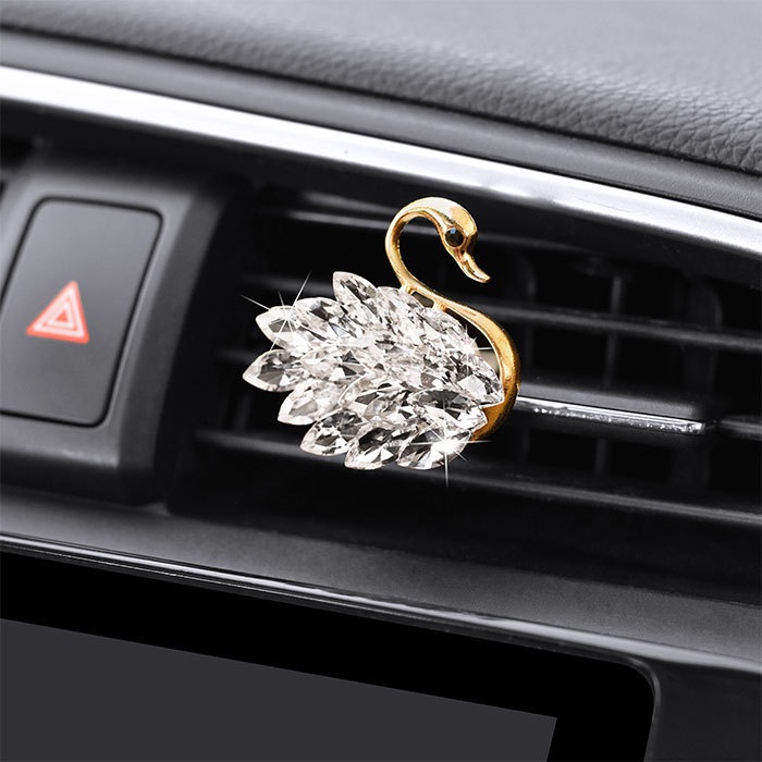 Thiên Nga Đính Ngọc Trai Pha Lê Khuếch Tán Nước Hoa Gắn Máy Điều Hòa Xe Hơi