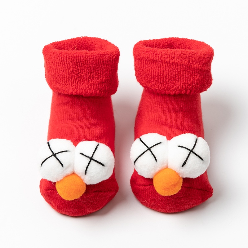 Vớ cotton chống trượt họa tiết giáng sinh dễ thương thời trang thu đông dành cho trẻ em