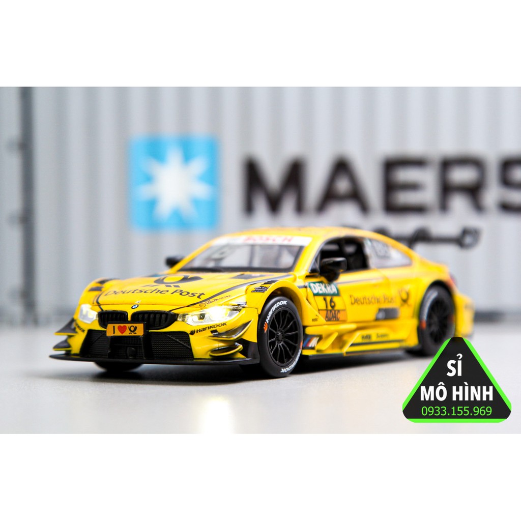 Mô hình xe đua BMW M4 DTM 1:32 Deutsche Post Vàng