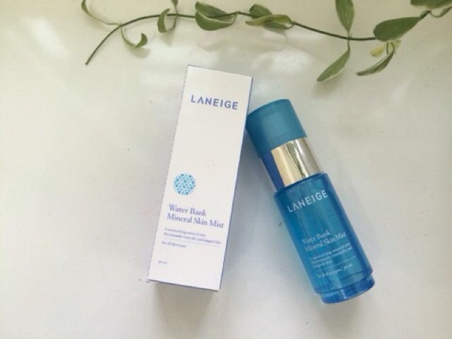 Xịt khoáng cấp ẩm laneige 30 ml - Hàn quốc