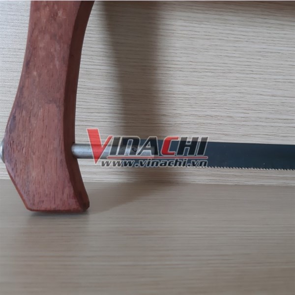 Cưa gỗ cầm tay