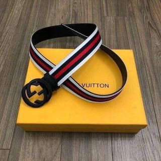 Combo dép, áo, thắt ctv tuấn