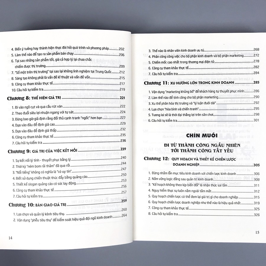 Sách Không Đánh Mà Thắng - Chiến Lược Cạnh Tranh Lấy Nhỏ Thắng Lớn (Kèm Bookmark) | BigBuy360 - bigbuy360.vn