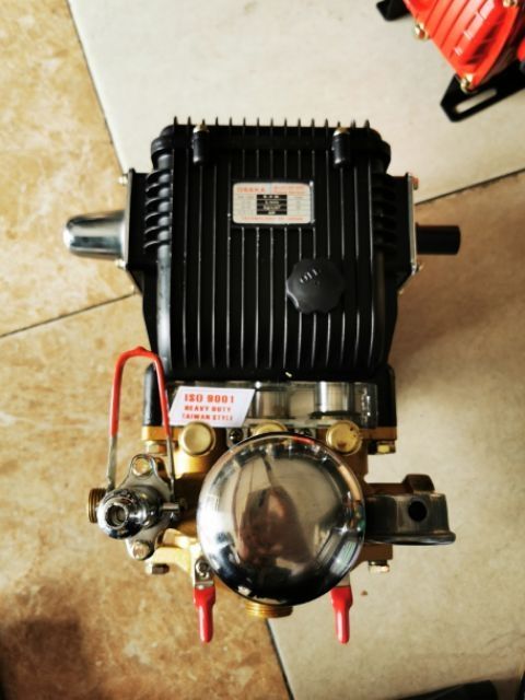 Đầu rửa xe Osaka . Hàng loại 1 . Nặng 10,8kg