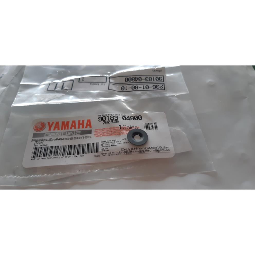 Phe tròn cài (Chốt kẹp) dàn áo yếm Yamaha