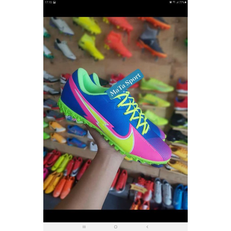 Giày đá bóng Mercurial TF