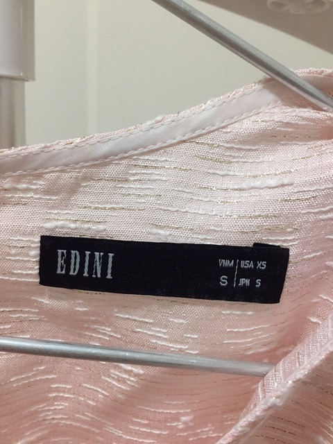 Đầm Edini hồng