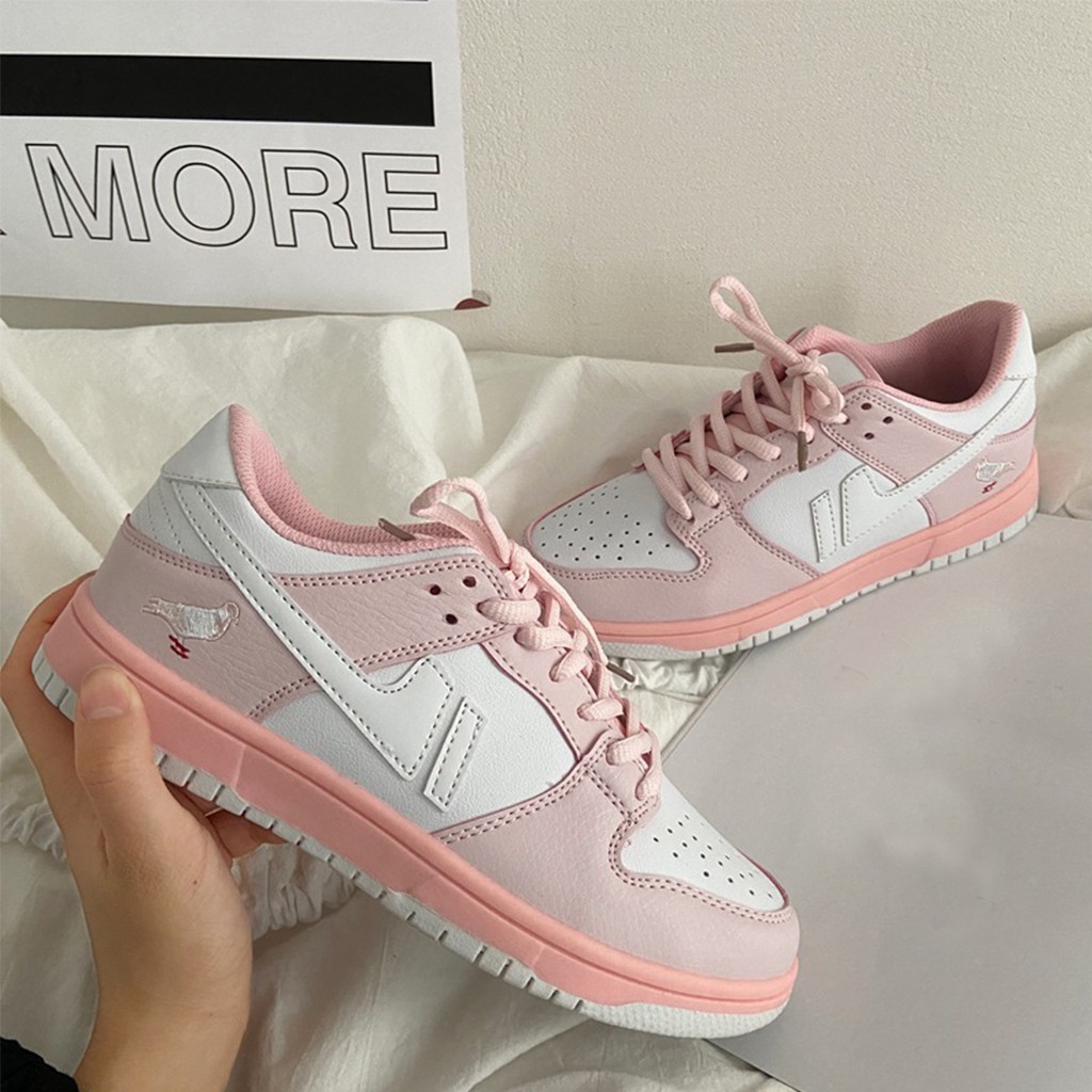 Giày bata nữ giayBOM PU đế cao 3 cm B1205