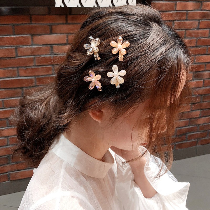 Cài tóc hình hoa đính đá phong cách Hàn Quốc