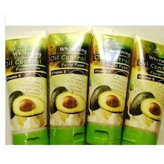 Sữa rửa mặt tinh chất bơ Thái Lan 210g