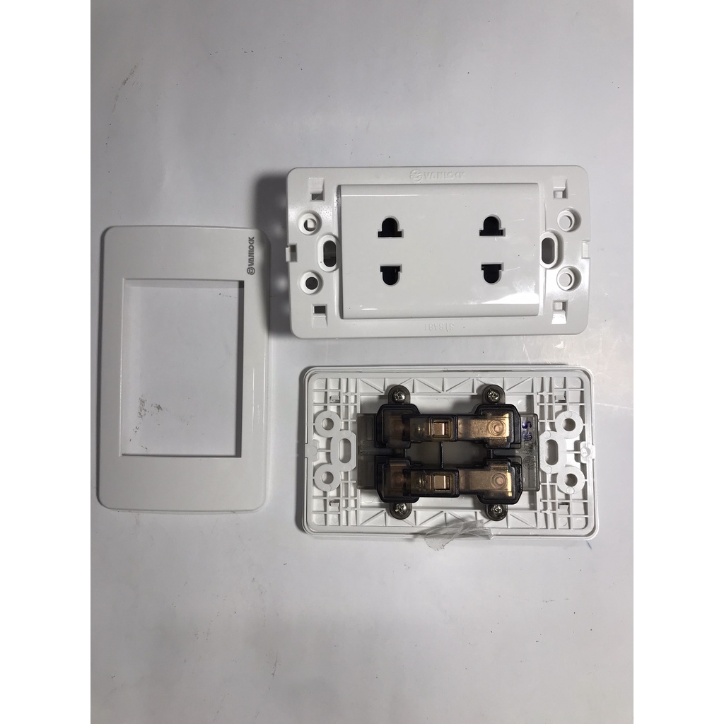 Ổ cắm đơn , đôi , ba 2 chấu S18A Sino
