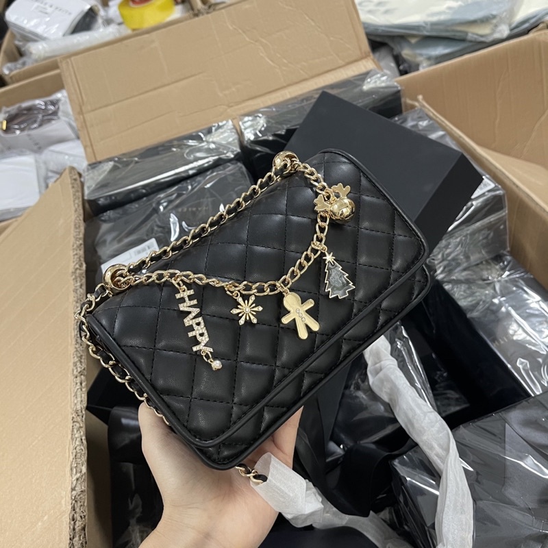 Túi CNK kèm charm happy fullbox nơ xịn