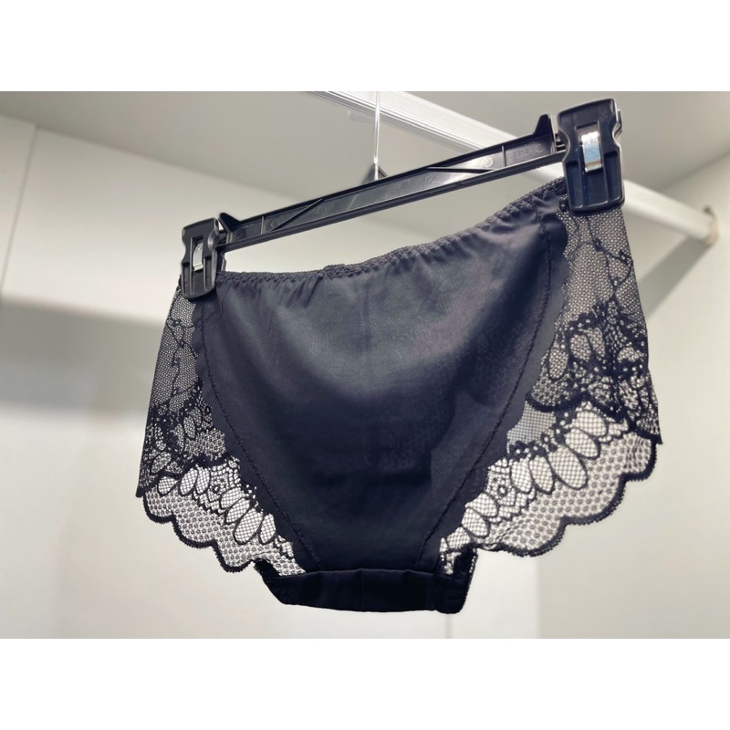 QUẦN LÓT REN PHỐI THUN LẠNH 🥶 FREESHIP + QUÀ TẶNG 💝 HÀNG CAO CẤP - GIÁ ƯU ĐÃI MÙA DỊCH - KHÔNG ƯNG HOÀN TIỀN 100% | BigBuy360 - bigbuy360.vn