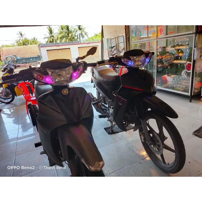 Đầu đèn Si helo lắp Sirius kèm bóng demi
