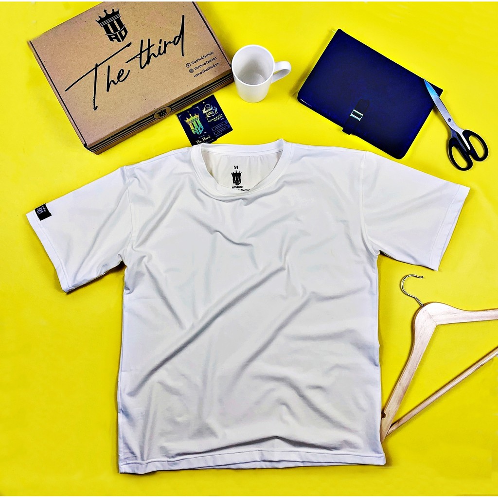 Áo thun nam nữ cổ tròn The Third phông trơn vải cotton co giãn màu trắng form regular fit T02