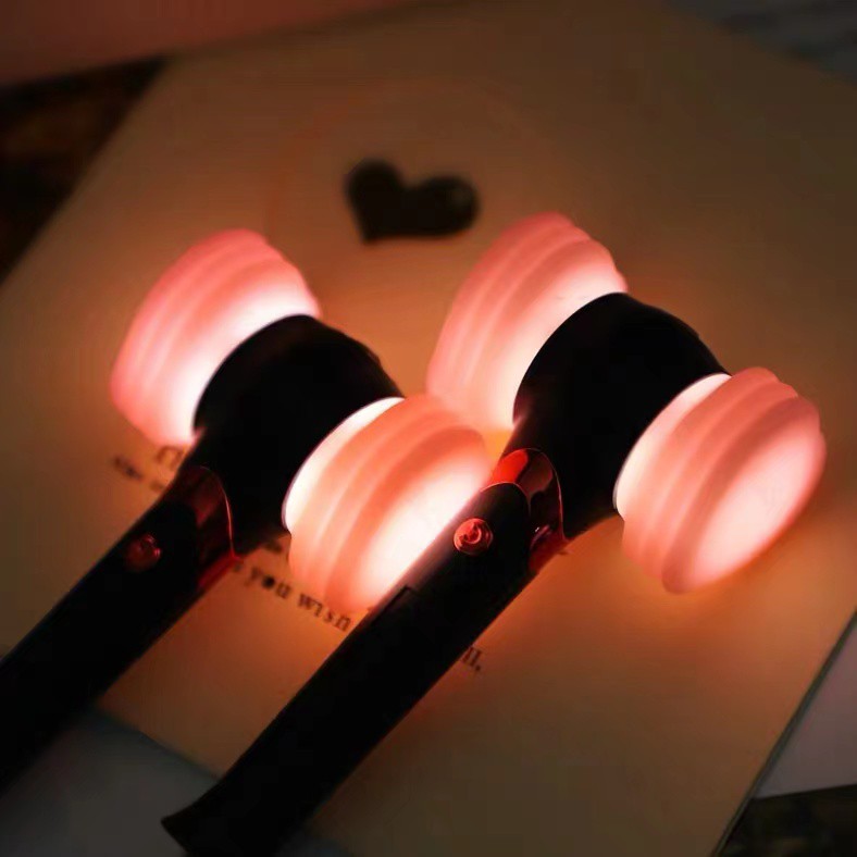 Gậy Phát Sáng Đèn Led Mini Hình Trái Tim / Búa Blackpink Phong Cách Hiphop
