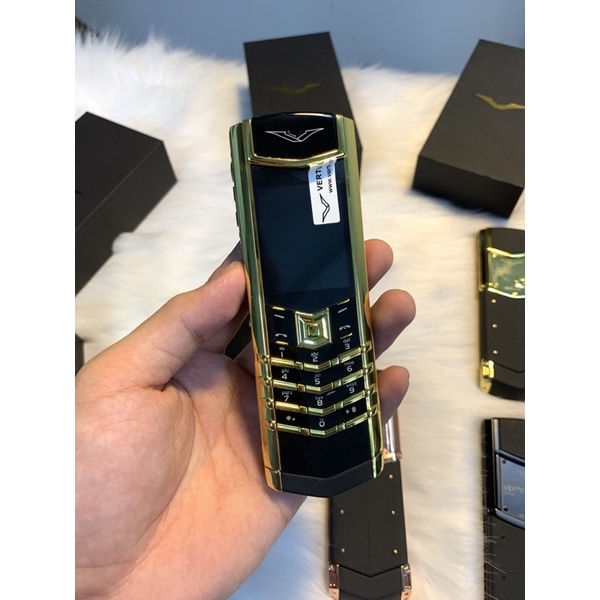 Điện thoại VTU K8 da- đen vàng- 2 sim 2 sóng