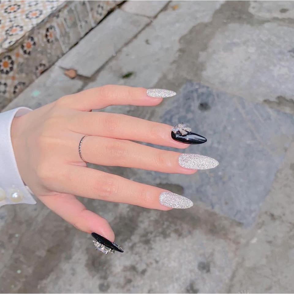 Chai Sơn Nhũ Flash Siêu Sáng 15ml