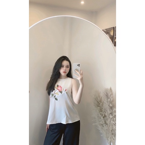 Set áo yếm thêu hoa phối quần sớ xanh đen