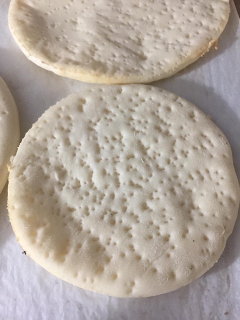 [Mã 77FMCGSALE1 giảm 10% đơn 250K] combo 10 đế pizza size 20cm chỉ 90k( có tặng kèm lá thơm) | BigBuy360 - bigbuy360.vn