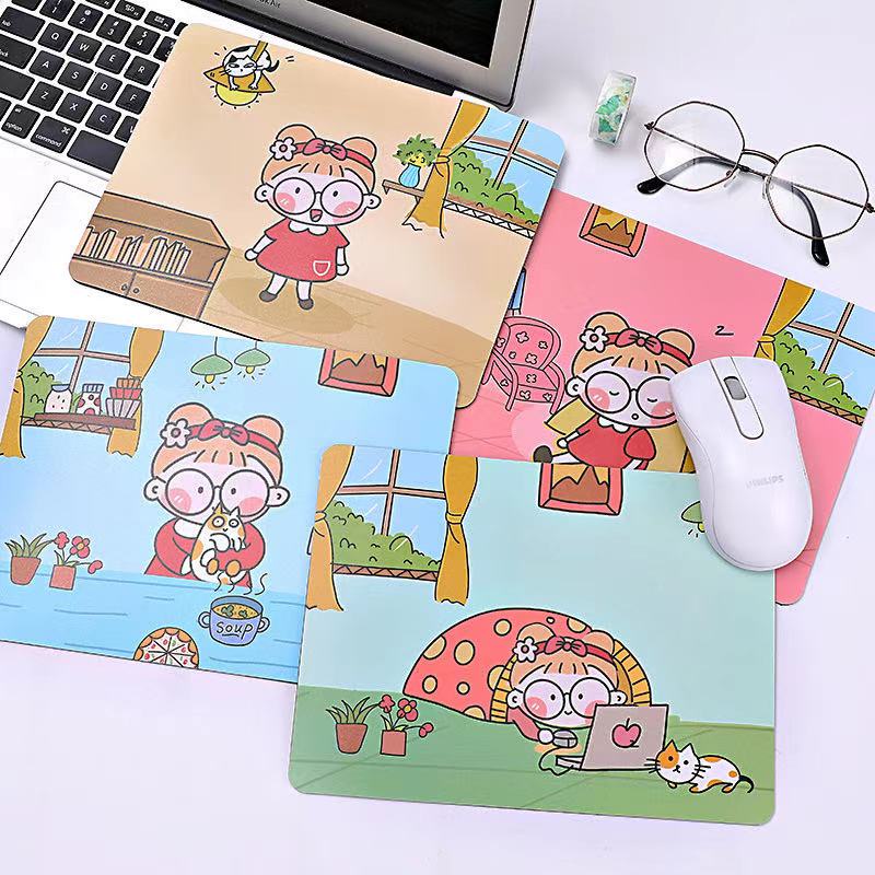 Tấm lót chuột máy tính hình vuông dễ thương